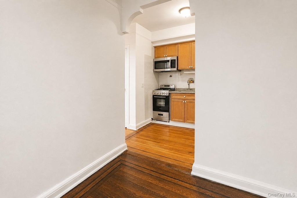 167-10 Crocheron Avenue - Photo 5