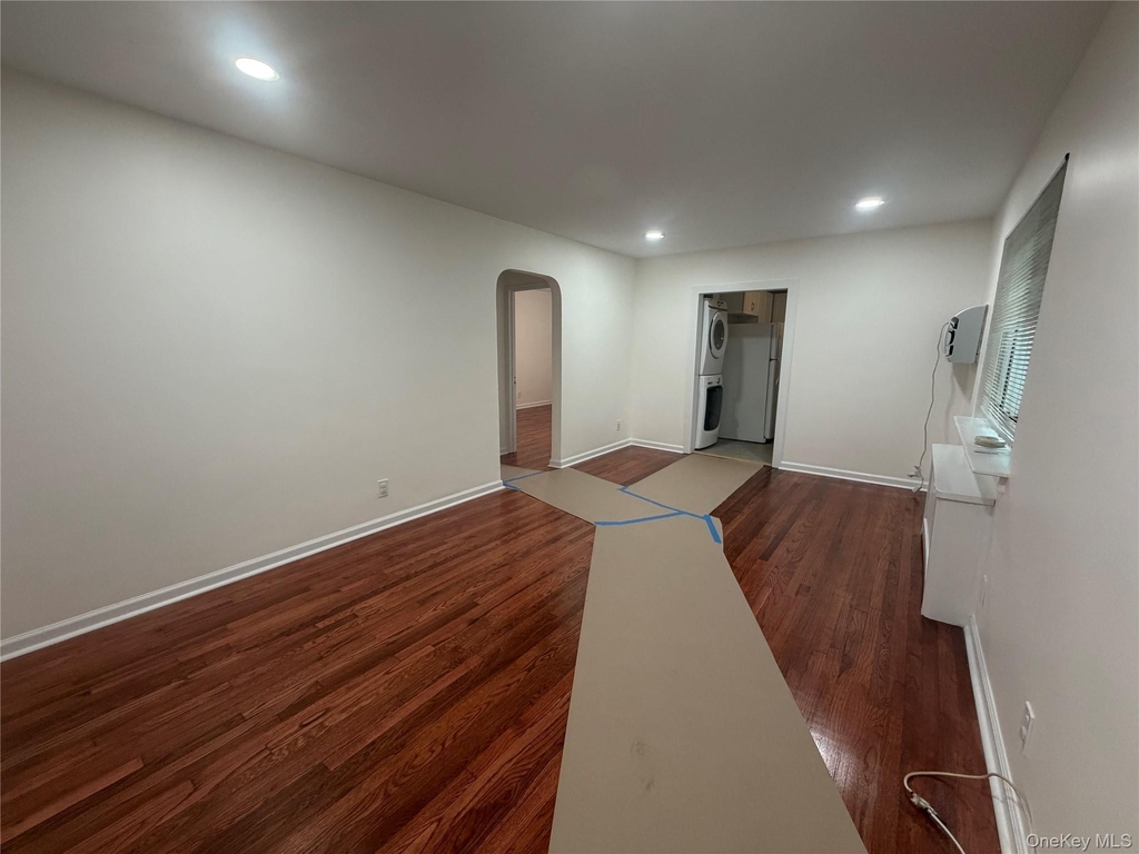 7231 Little Neck Parkway - Photo 4
