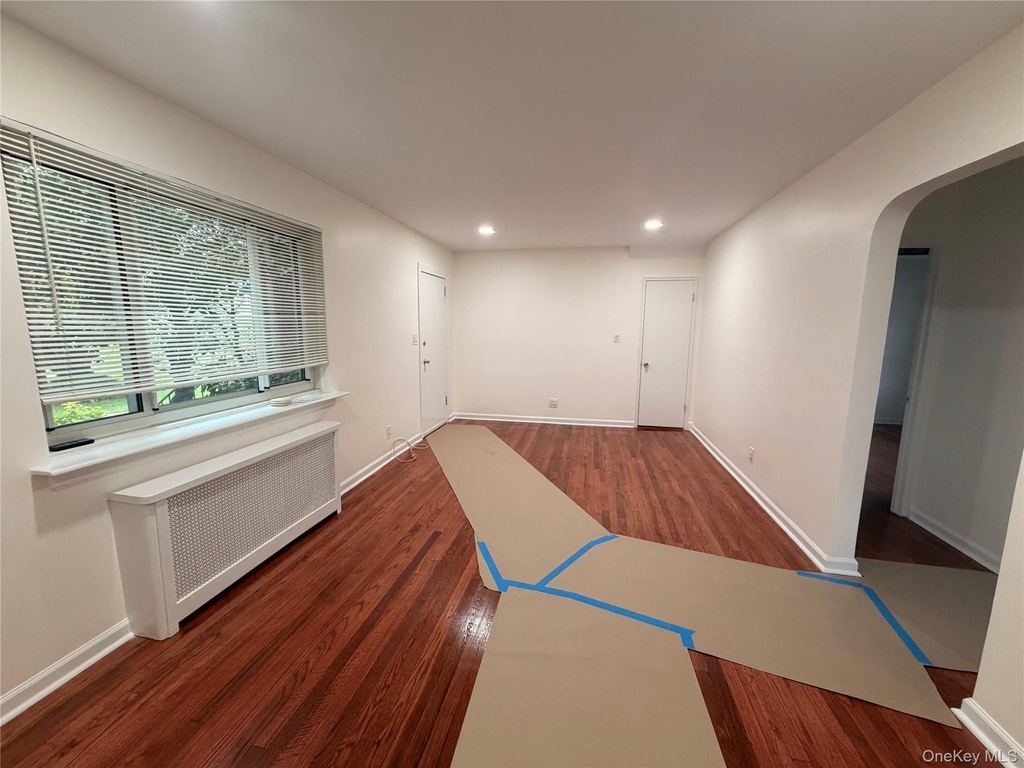 7231 Little Neck Parkway - Photo 3