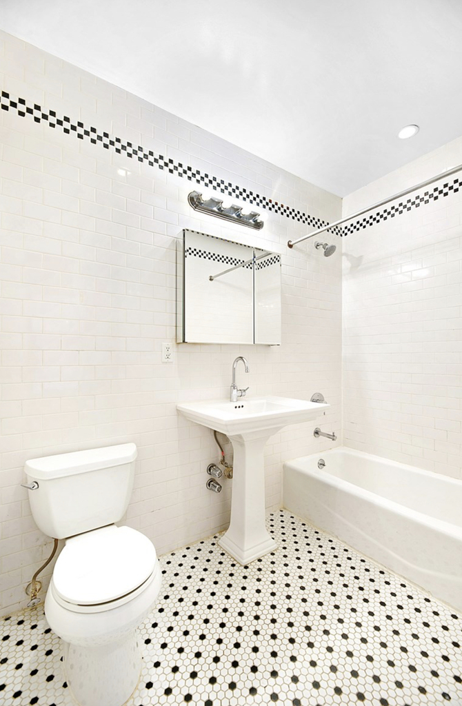  West 45th Street - Photo 4