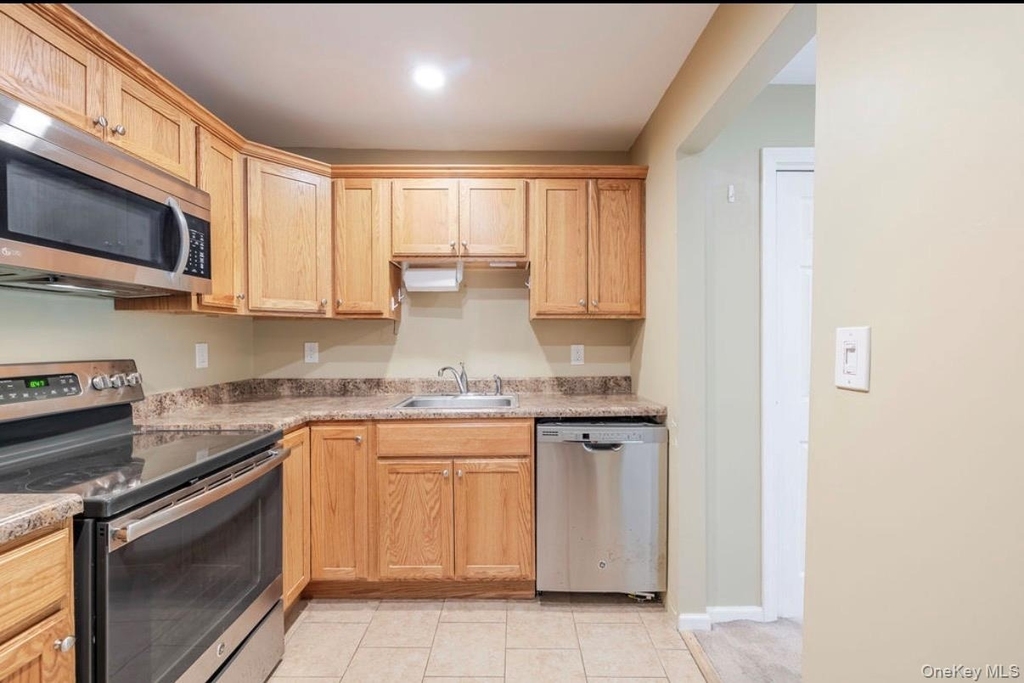 603 Fox Run Lane - Photo 0