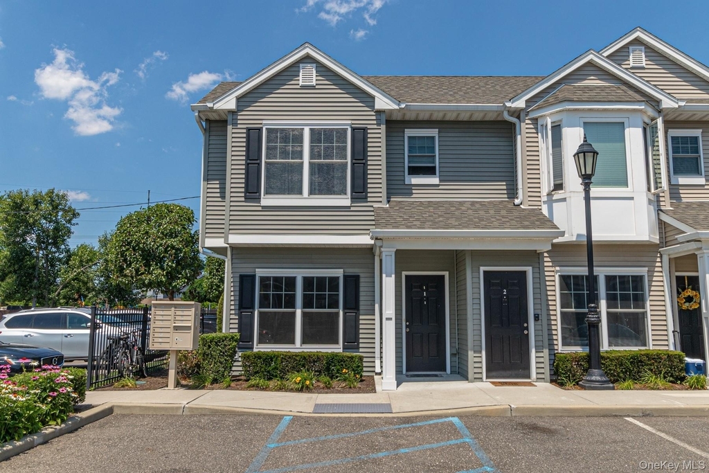 21 Robert Court Street - Photo 15