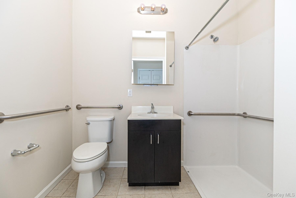 21 Robert Court Street - Photo 11