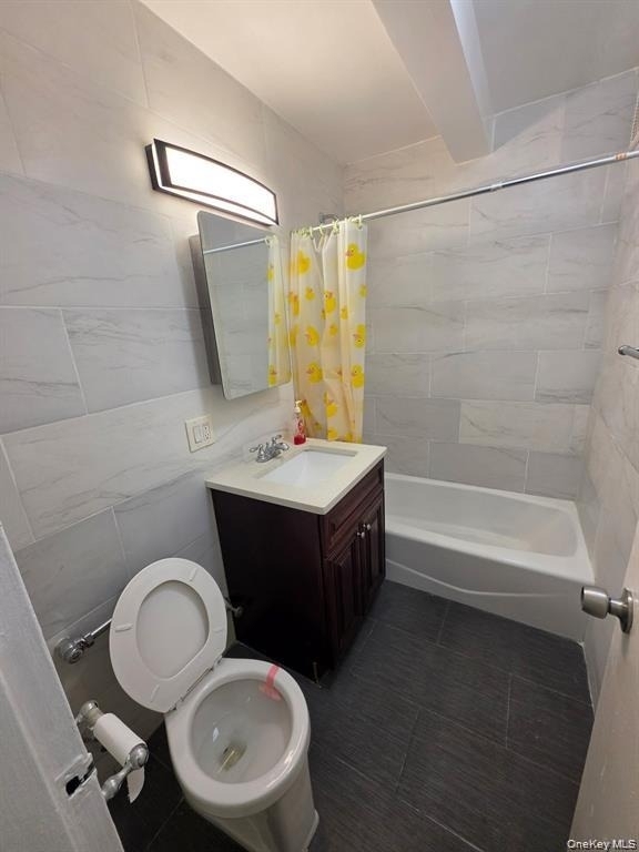 41-25 Kissena Blvd - Photo 3