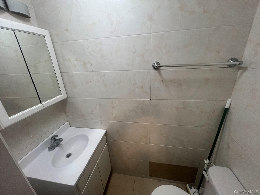 8269 166th Street - Photo 4