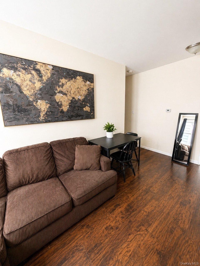 8269 166th Street - Photo 2