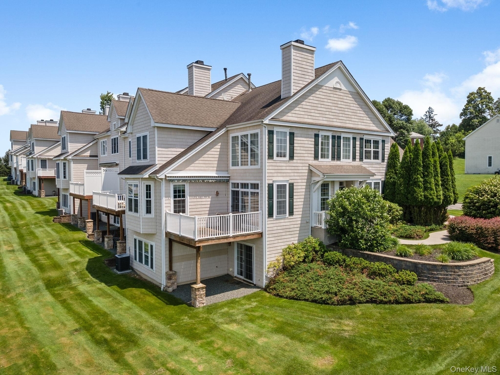 1 Pinehurst Circle - Photo 1