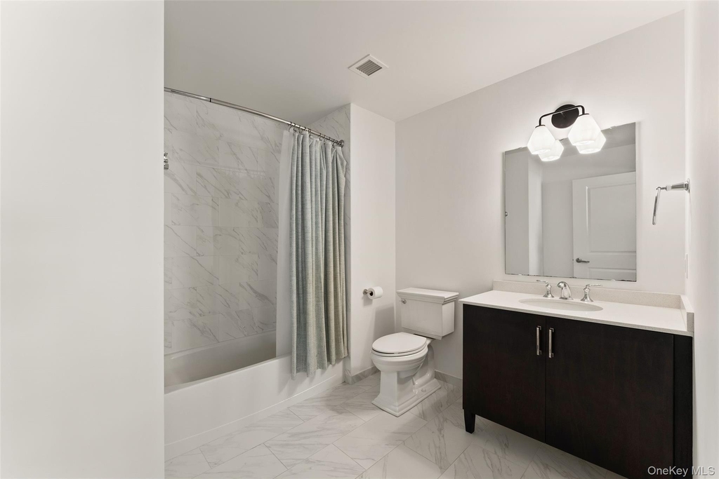 10 Byron Place - Photo 12