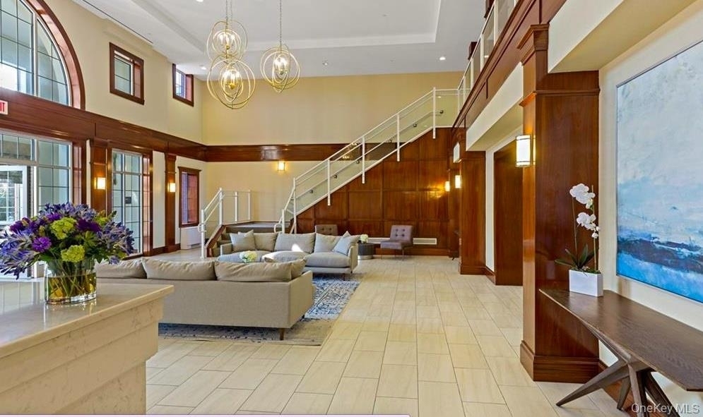10 Byron Place - Photo 18