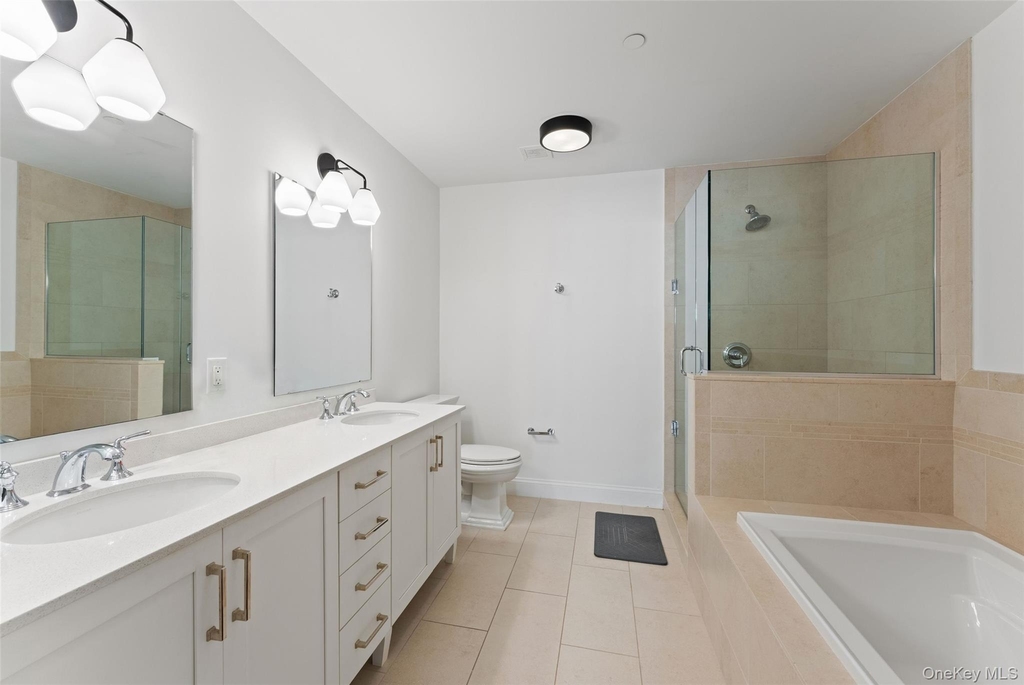 10 Byron Place - Photo 15
