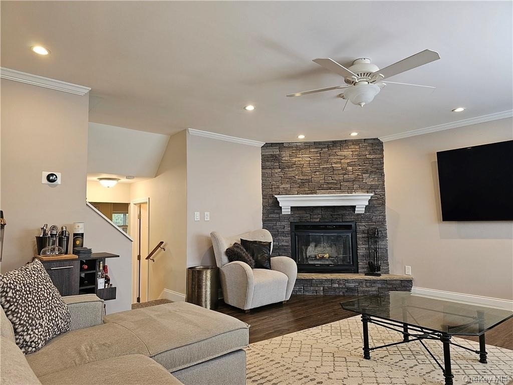 1 Kensington Court - Photo 7