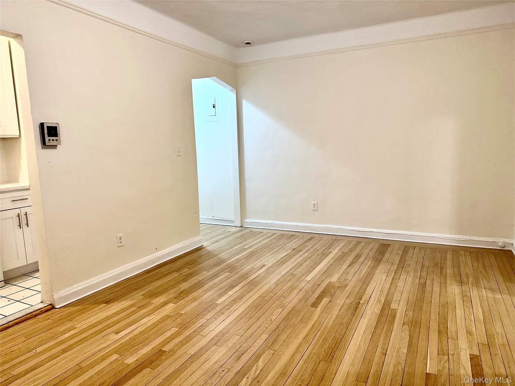 88 Lincoln Avenue - Photo 3