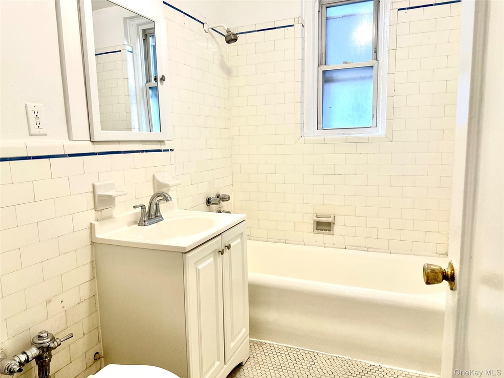 88 Lincoln Avenue - Photo 11
