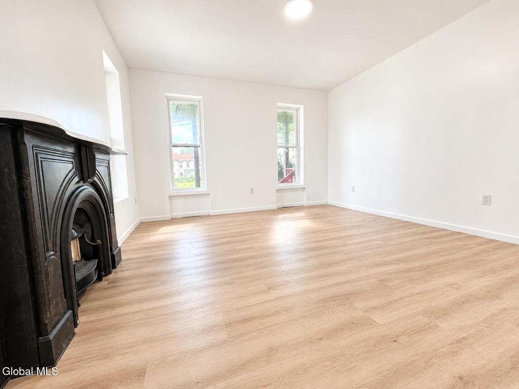 13 Kimball Street - Photo 10