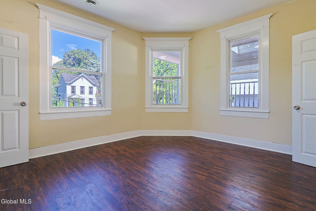 33 W Pine Street - Photo 5
