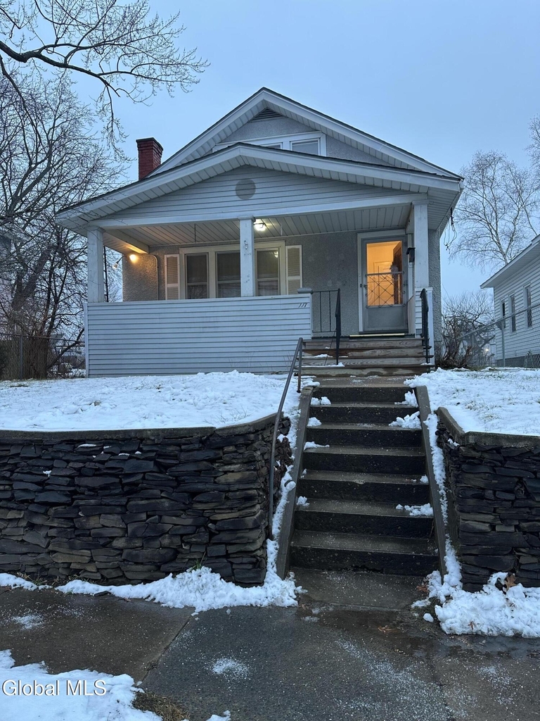 117 Henry Street - Photo 0