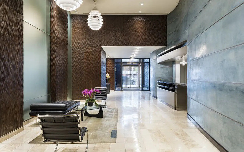 420 West 42nd Street - Photo 4