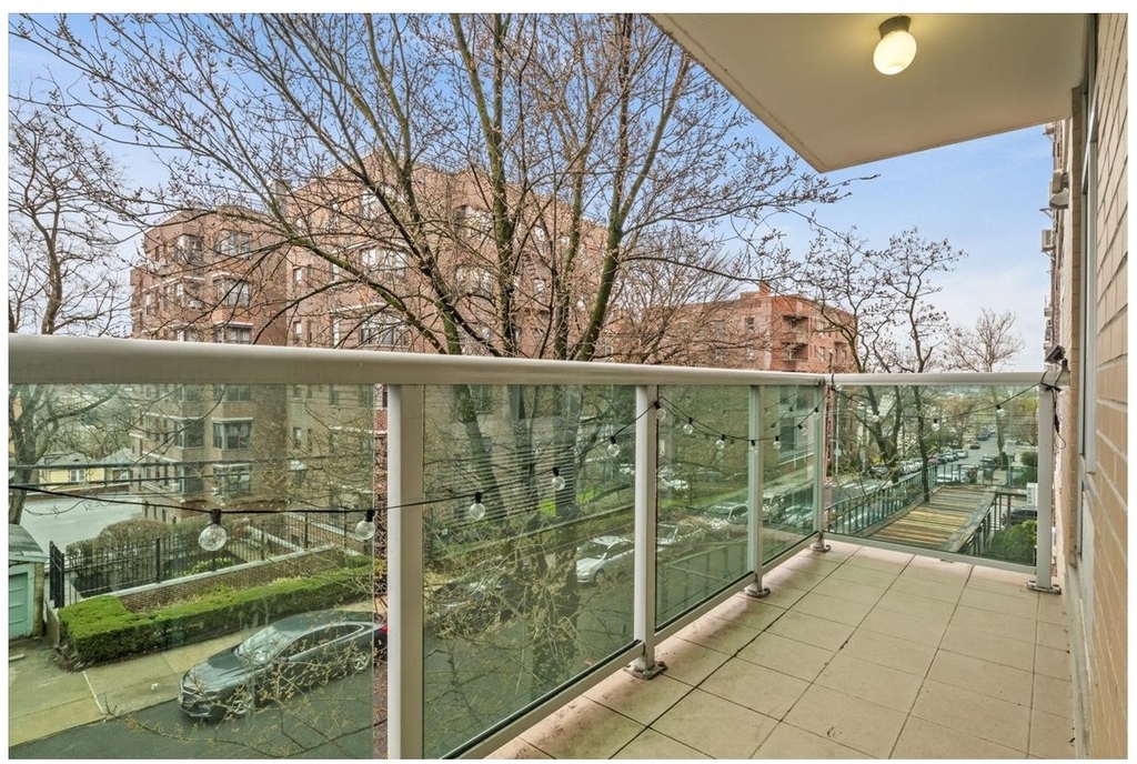 3511 Cambridge Avenue - Photo 3