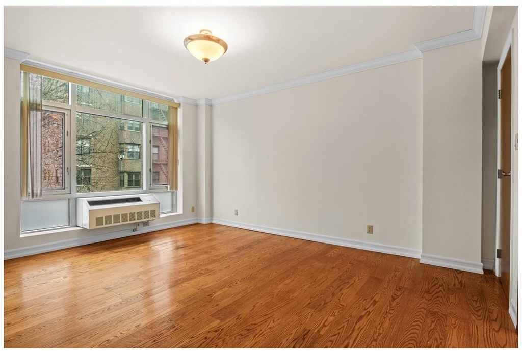 3511 Cambridge Avenue - Photo 4