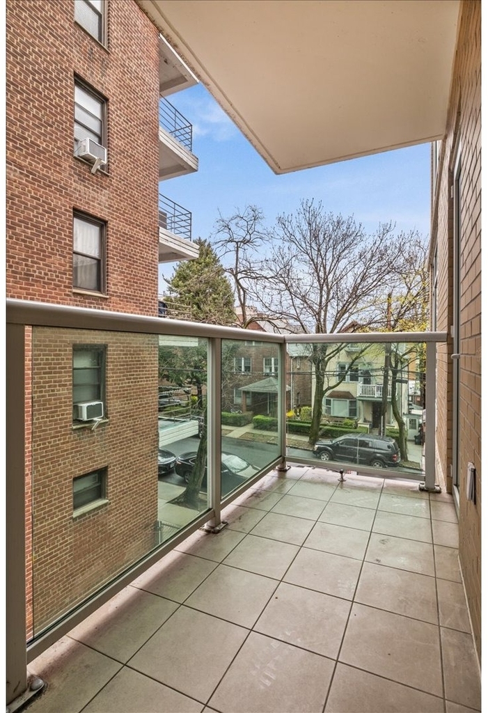 3511 Cambridge Avenue - Photo 8