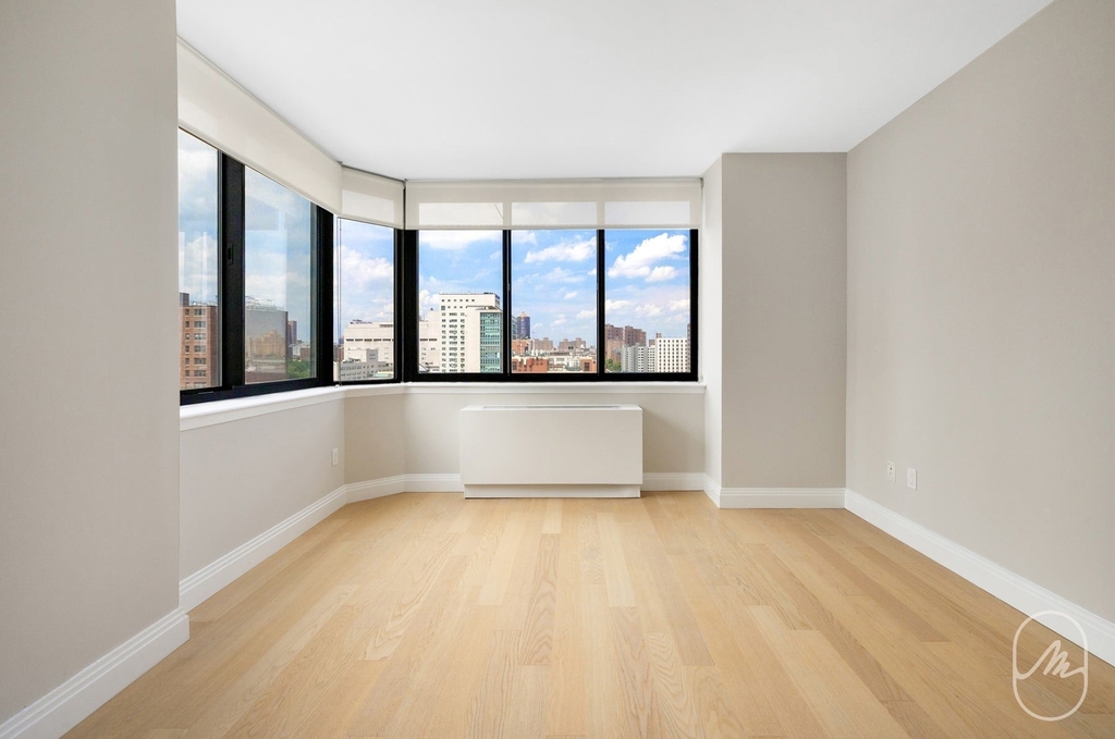 345 E 94th Street - Photo 1