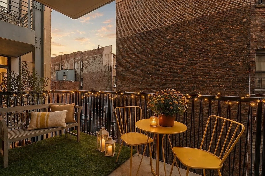 330 Grand Street - Photo 9