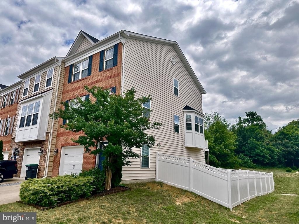 121 Hidden Brook Drive - Photo 2