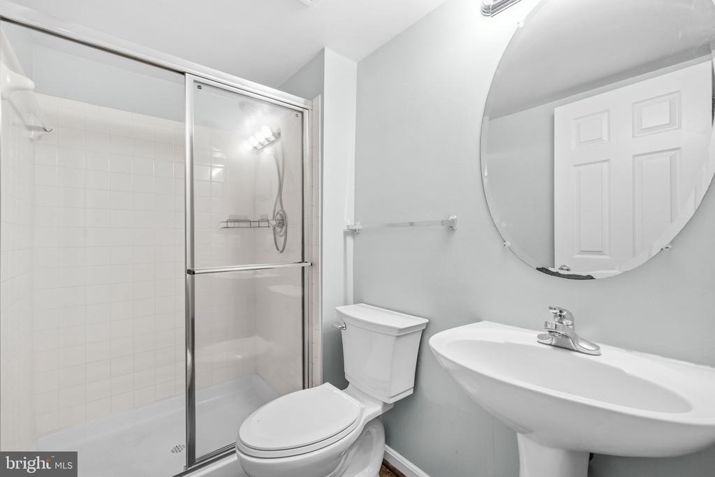 6687 Roderick - Photo 33