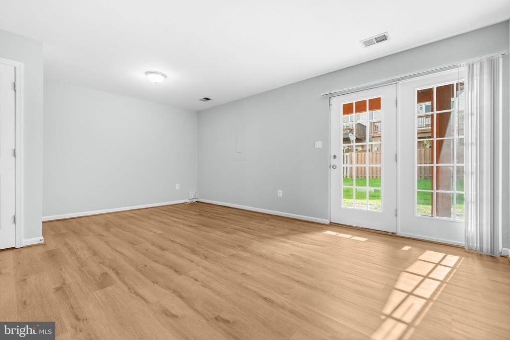 6687 Roderick - Photo 32