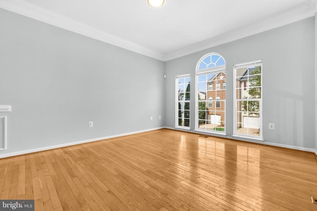 6687 Roderick - Photo 6