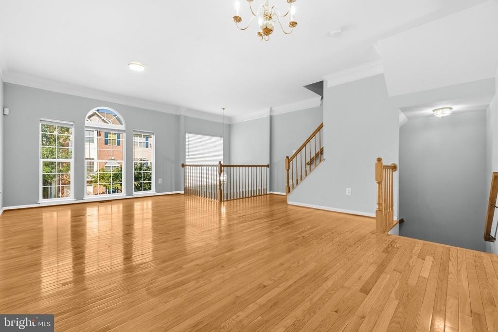 6687 Roderick - Photo 2