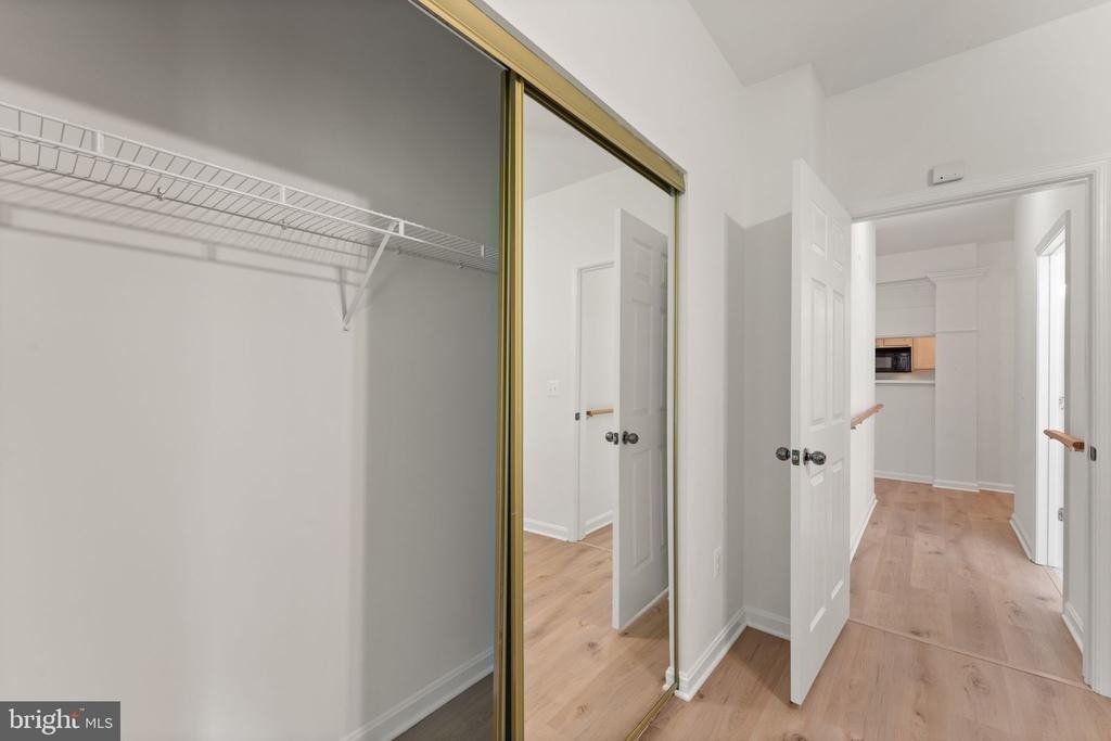 20453 Chesapeake Square - Photo 13