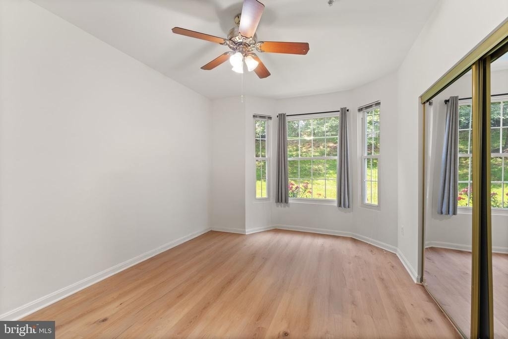 20453 Chesapeake Square - Photo 8