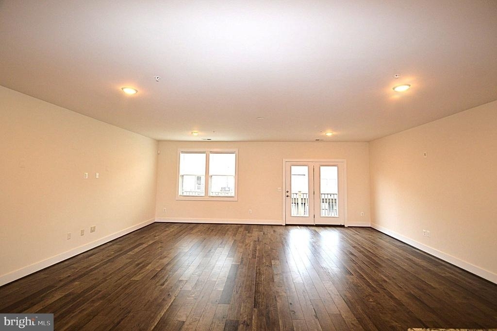 44878 Tiverton Square - Photo 13