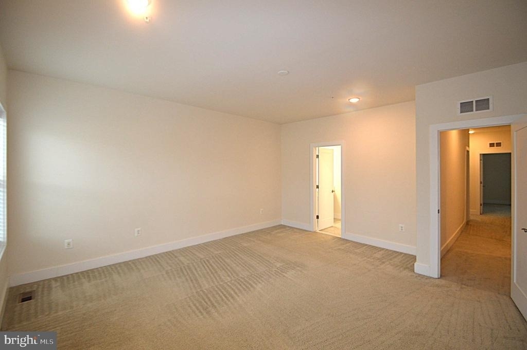 44878 Tiverton Square - Photo 35