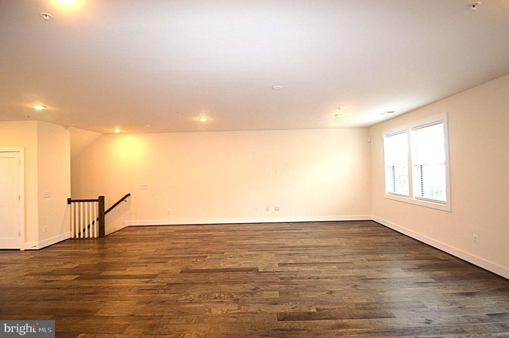 44878 Tiverton Square - Photo 19