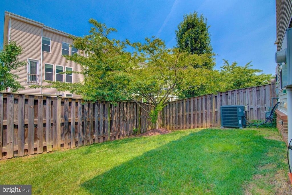 42262 Knotty Oak Terrace - Photo 21