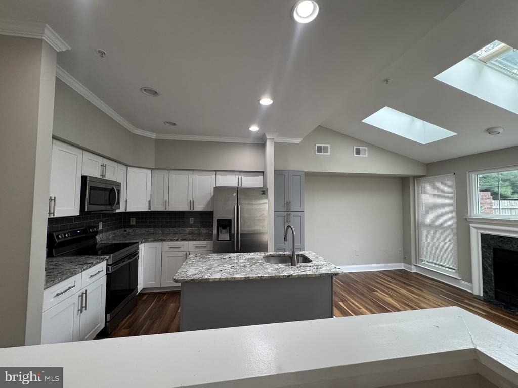 44194 Shady Glen Terrace - Photo 3