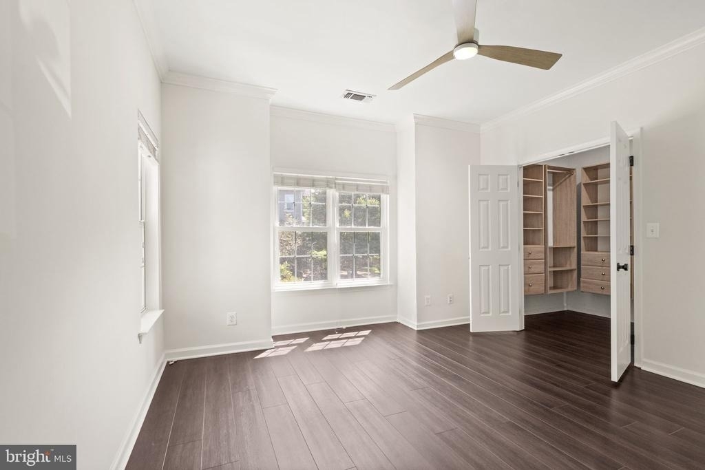1704 Lake Shore Crest Drive - Photo 25