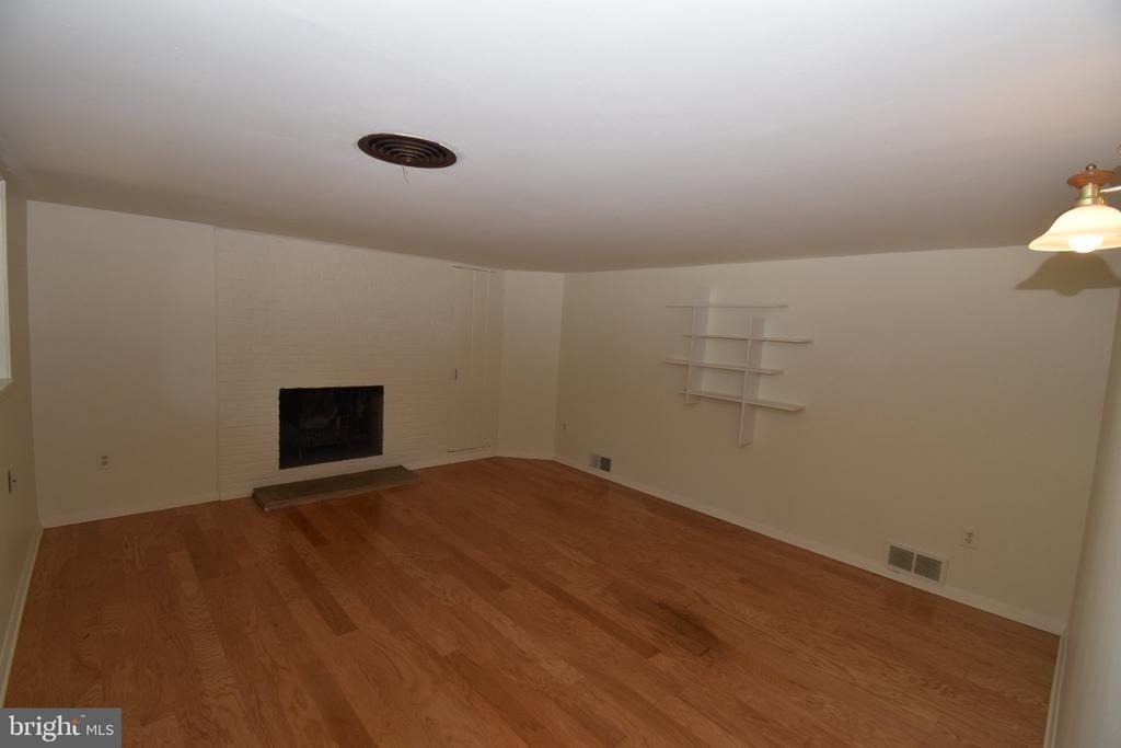 2901 Pine Spring Road - Photo 3