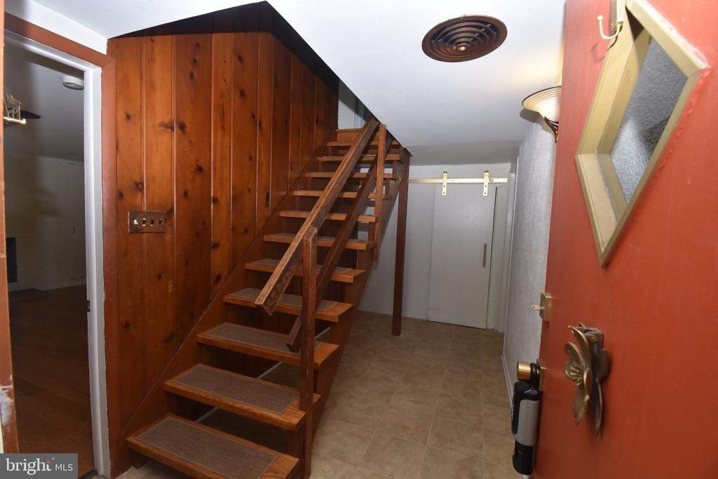 2901 Pine Spring Road - Photo 2