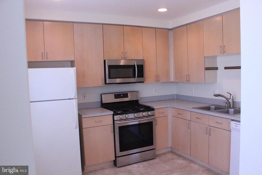2491 Quick Street - Photo 7