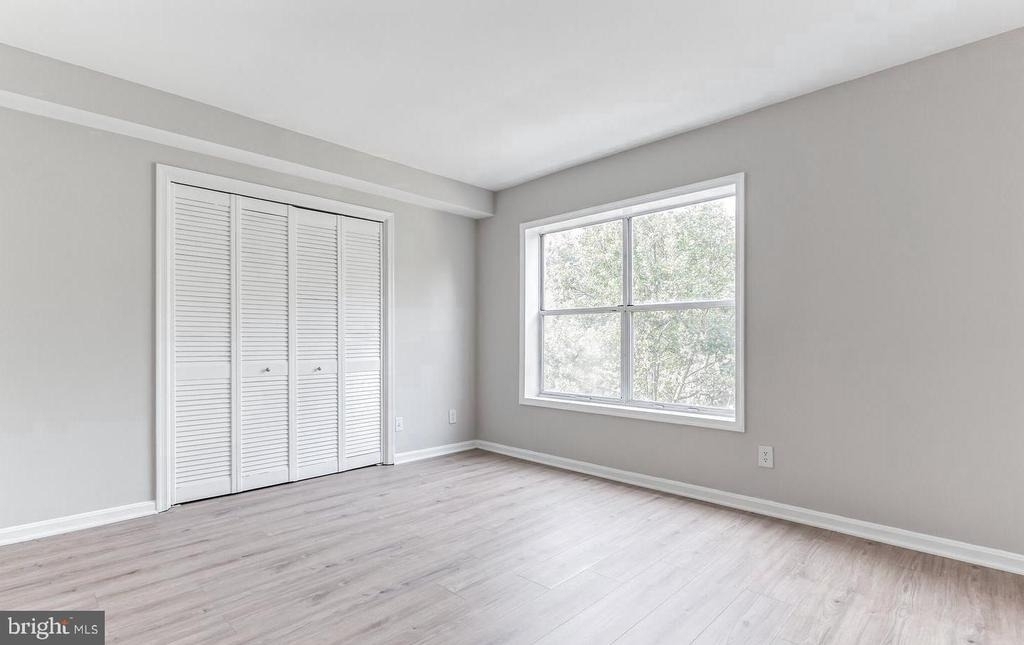 3179 Summit Square Drive - Photo 14