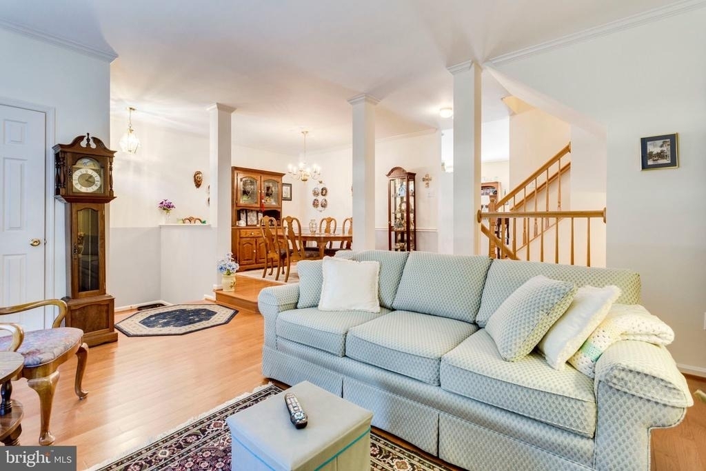 6328 Dunman Way - Photo 5