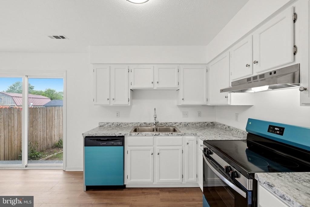178 Hackberry Drive - Photo 7