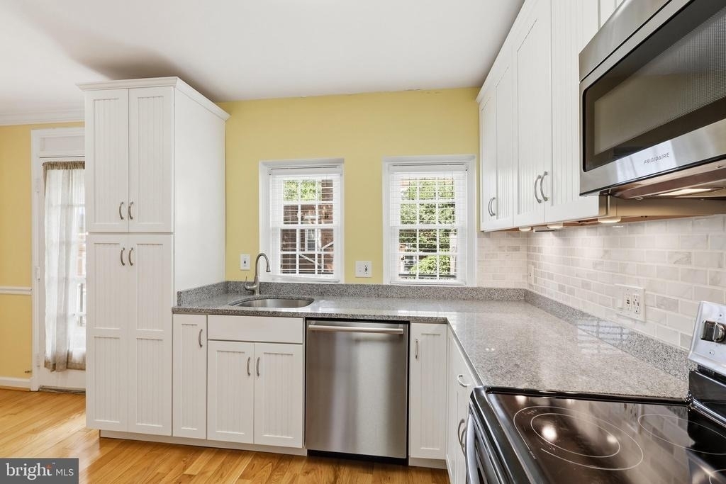 2809 S Columbus Street - Photo 22