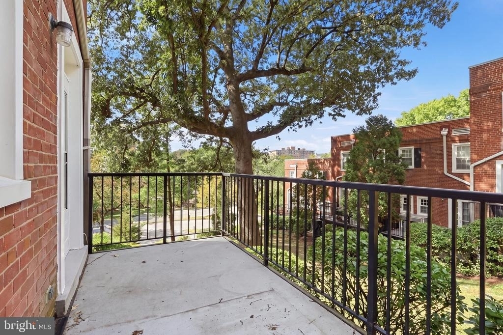 2809 S Columbus Street - Photo 36