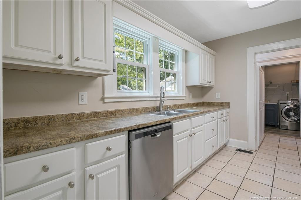209 N Churchill Drive - Photo 8