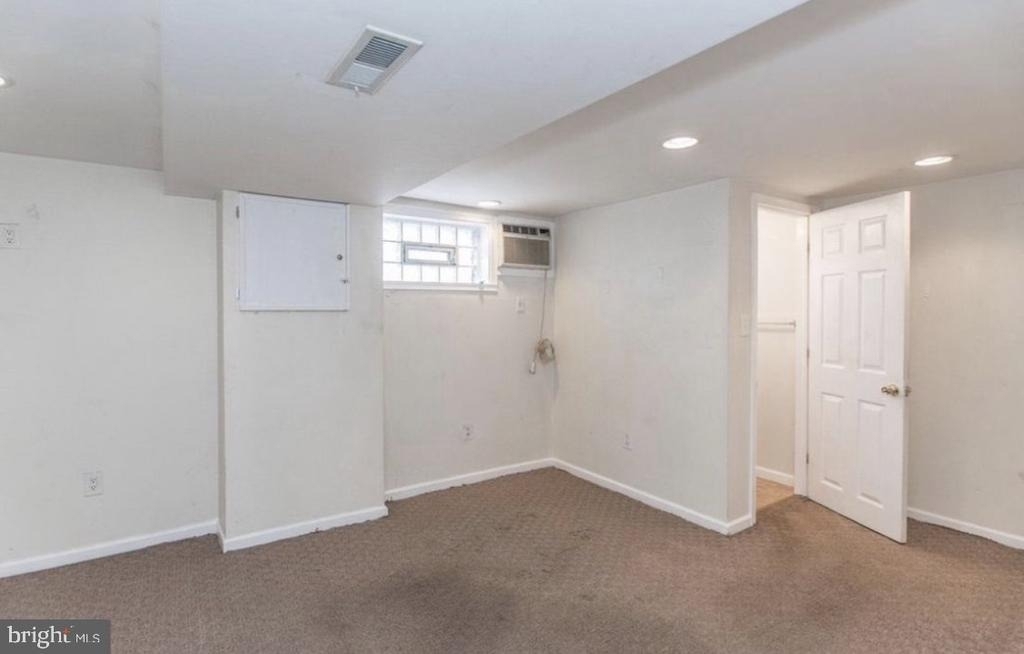 8018 Fayette Street - Photo 8
