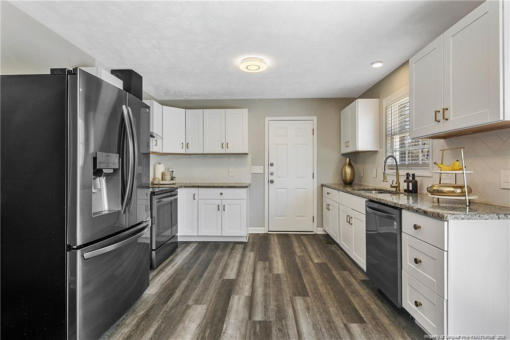 224 Kristin Avenue - Photo 6